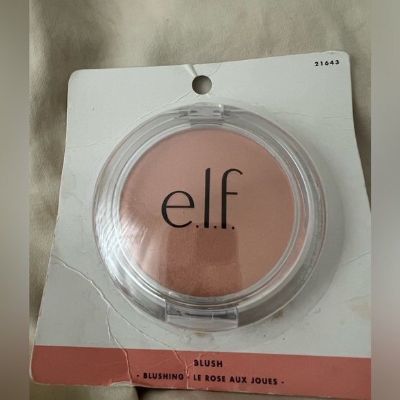 MAKEUP elf blush,wet nwild highlighting powder,Annabelle kohl taupe,NYX eyeliner - Picture 4 of 6